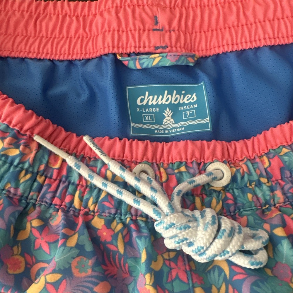 Chubbies Tropical Floral Swim Trunks Mens XL 7 Inch Inseam Blue Pink FA23SW0025A